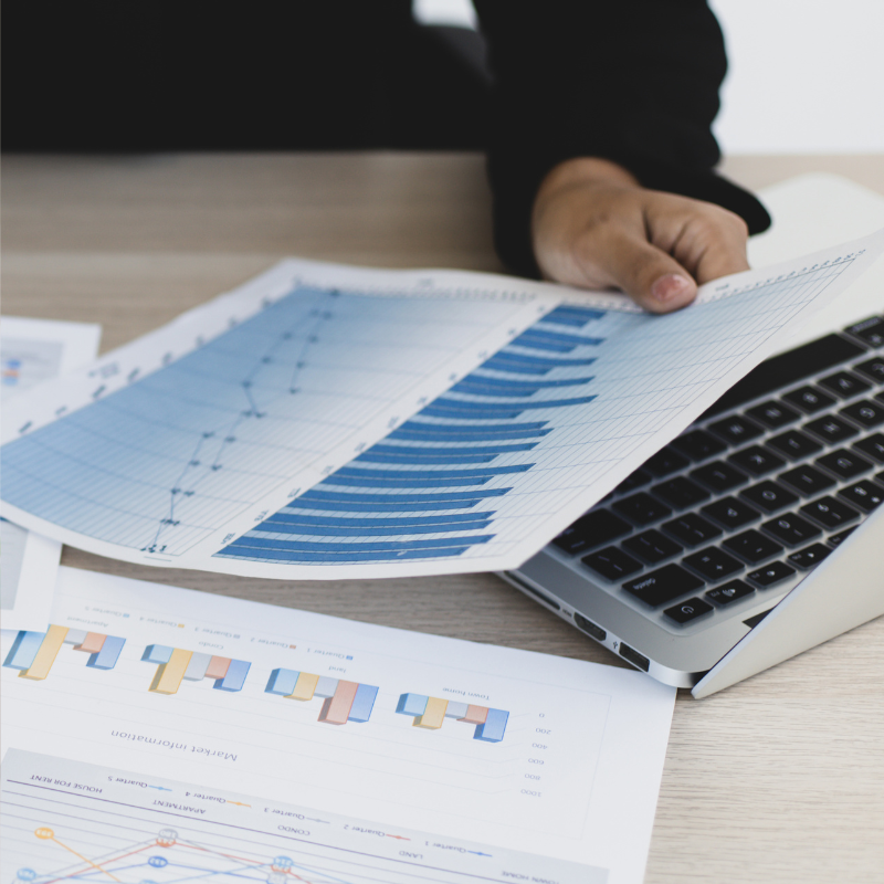 Businesses with annual sales exceeding NZD 60k must register for GST.